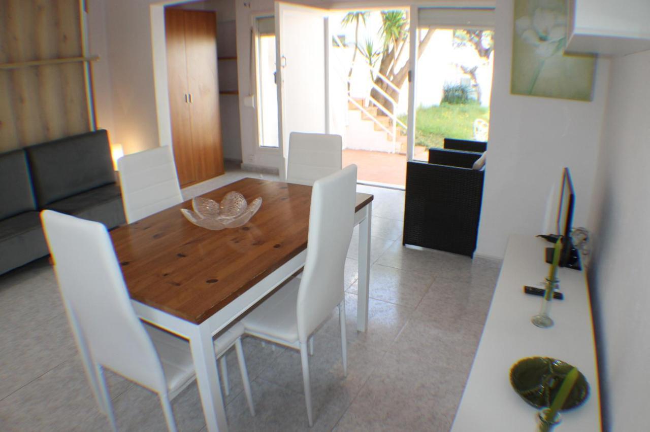 Apartmán Agi Port De Rosas Exteriér fotografie