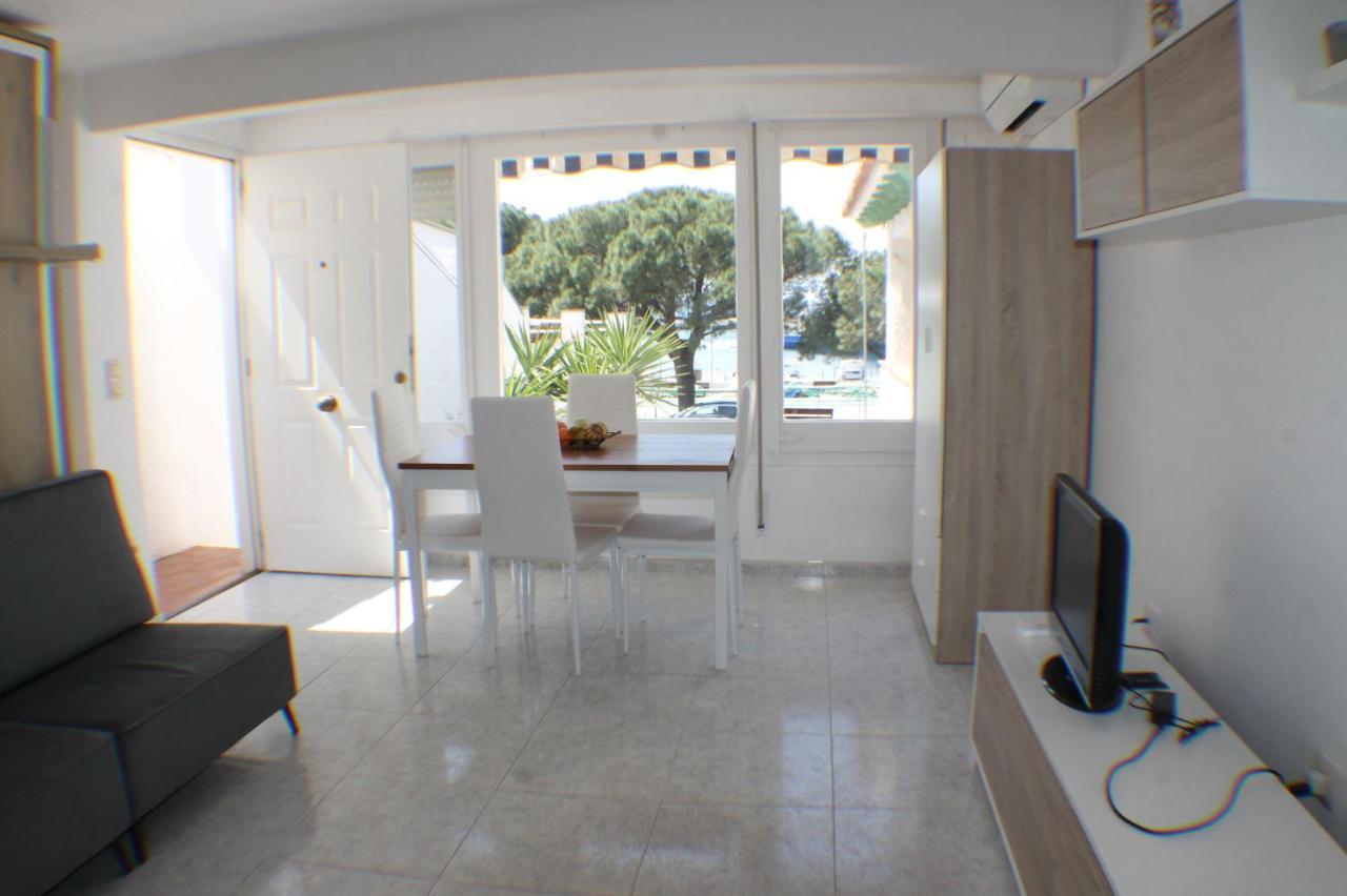 Apartmán Agi Port De Rosas Exteriér fotografie