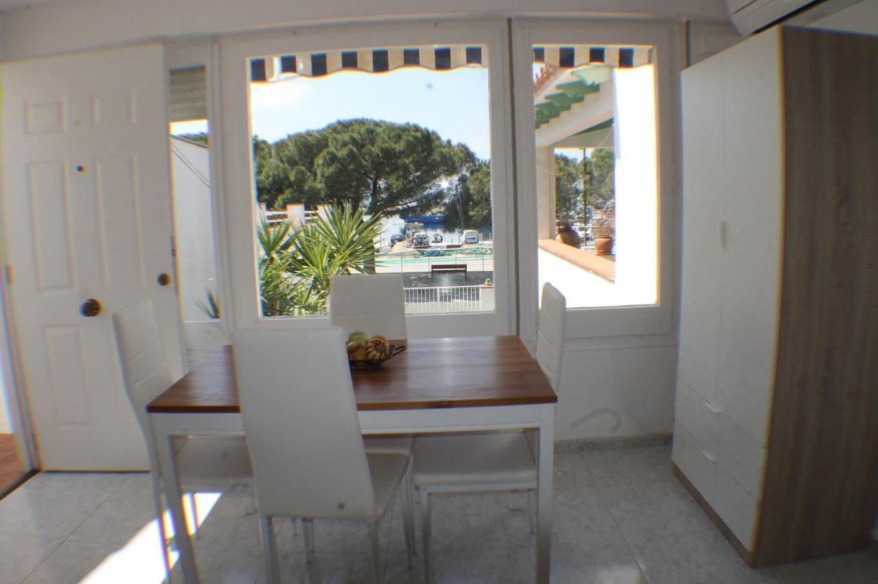 Apartmán Agi Port De Rosas Exteriér fotografie